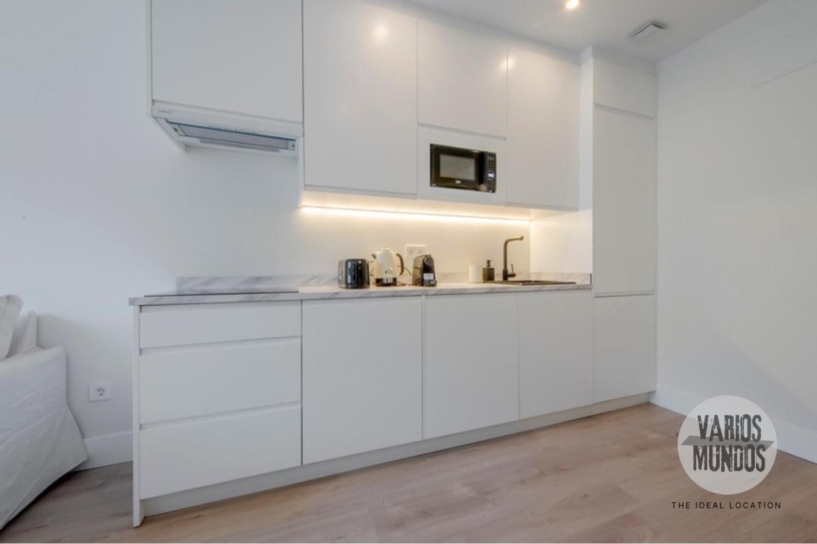 Tu Alojamiento Para 6 En Malasana Ven A San Bernardo 20 Madrid Buitenkant foto